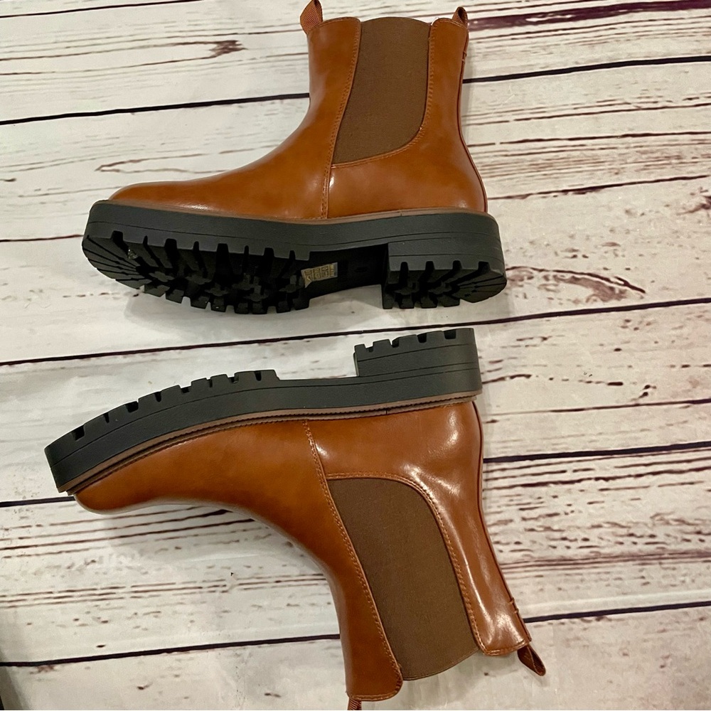 Dream Pairs Brown Chelsea Ankle Boots - Picture 5 of 7
